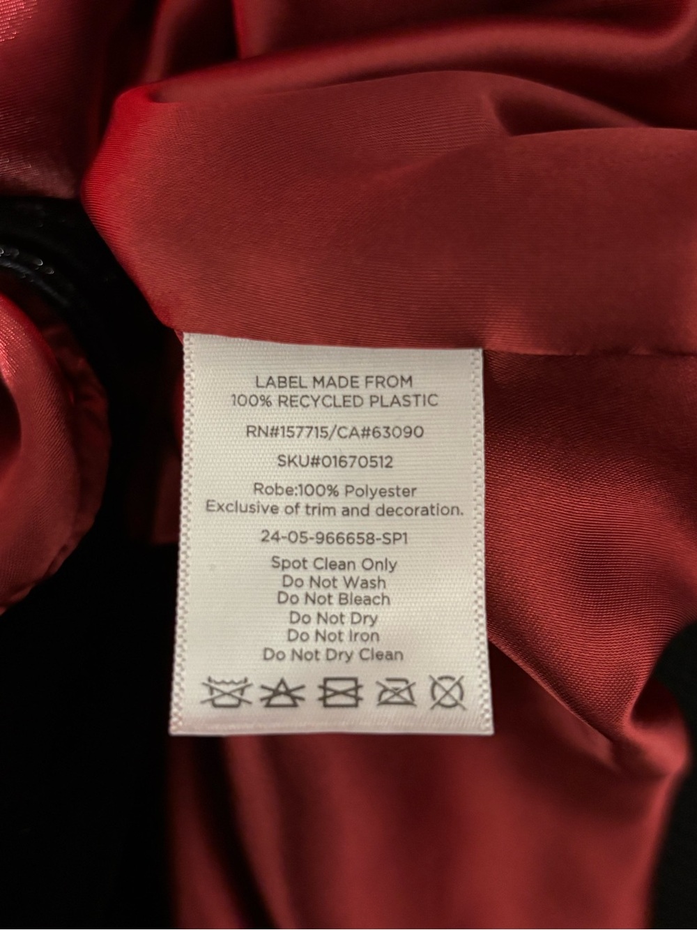 Kids Gryffindor Robe Deluxe - Harry
Potter - Picture 4 of 7